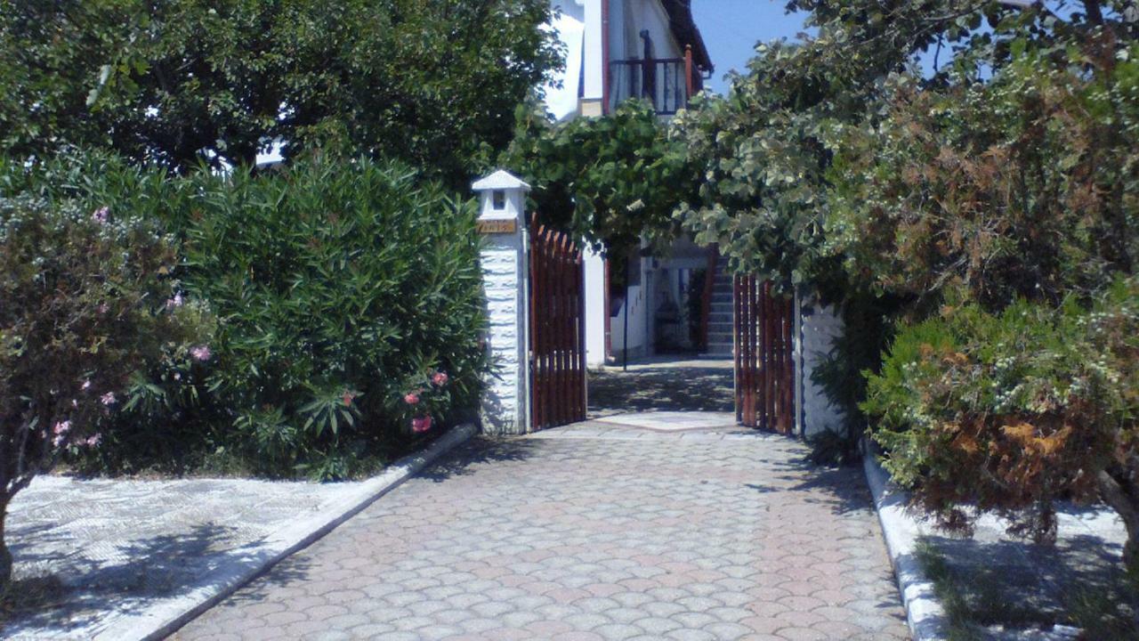 Villa Iris Vrasná 외부 사진